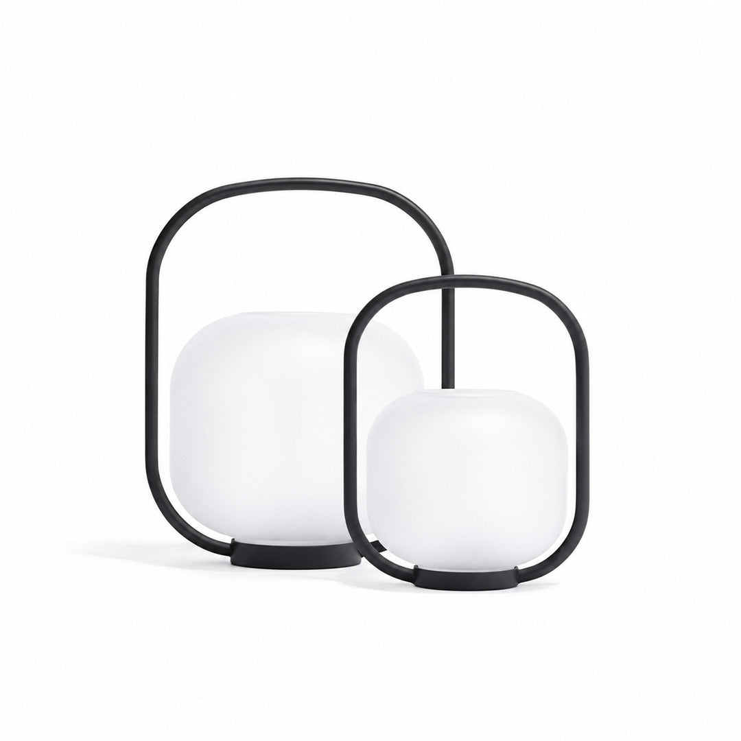 Size chart of the Falo portable lantern showing the 15.4 and 20.5 inch heights
