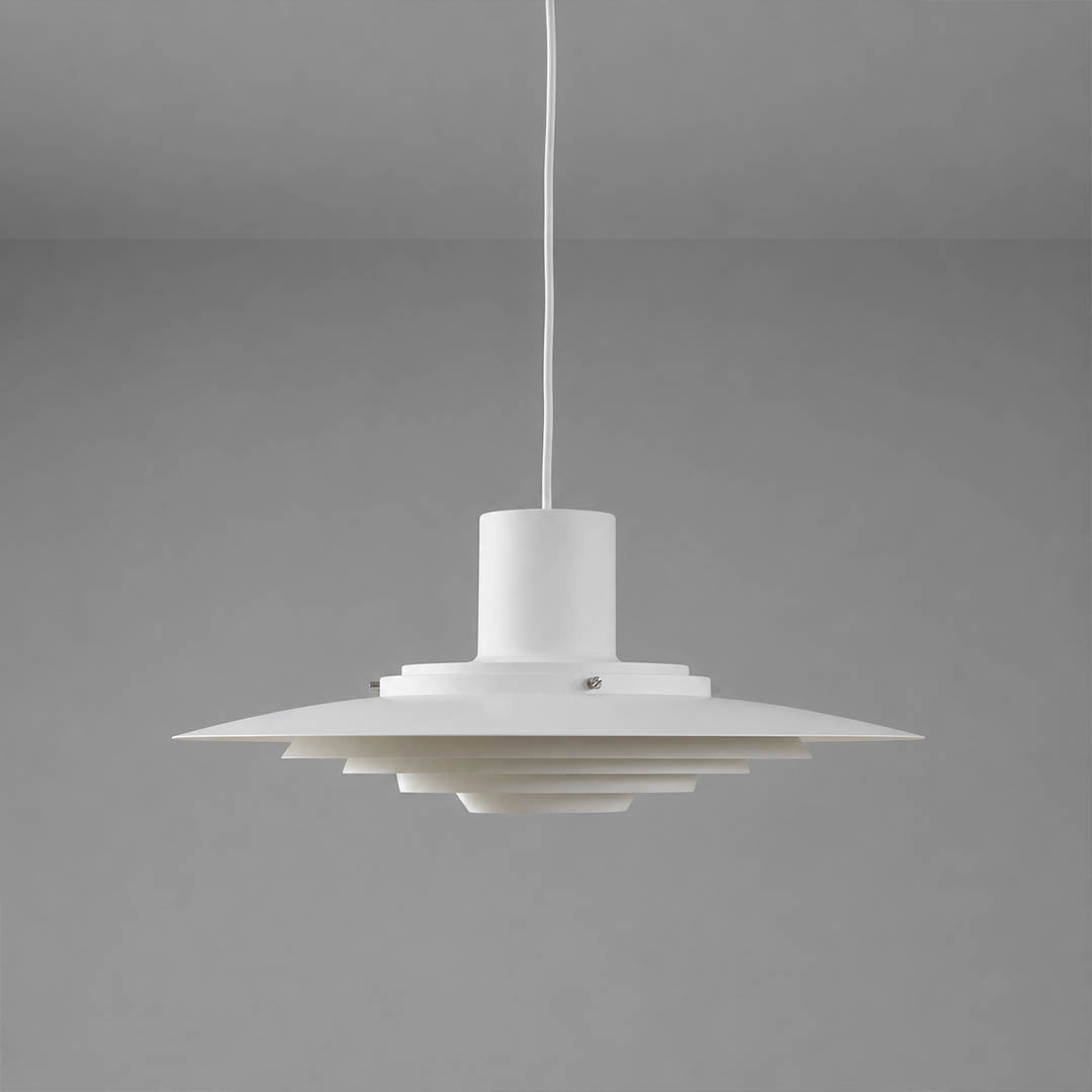 Larkin P376 style aluminum disc pendant light White matte Modern Scandinavian designer tribute large 18 inch white background