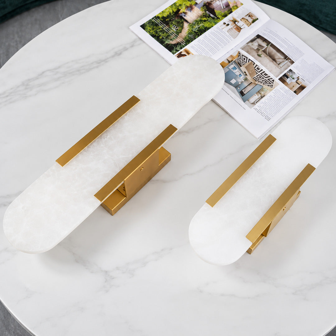 Size chart of the Stilo alabaster wall sconce showing the 13.8 and 19.7 inch heights